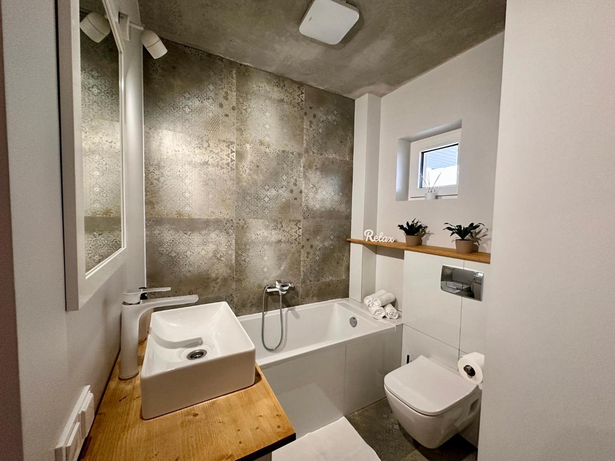 Laba - Basen, Blisko Plazy, Cisza, Taras, Parking, Bezplatne Wifi, Wyjatkowy! Apartment Гдиня Екстериор снимка